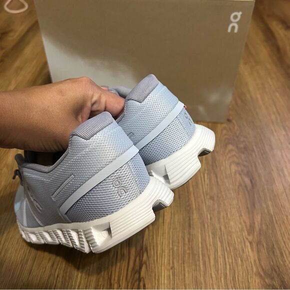 ON CLOUD Heather Fossil running athletic training shoes sneakers women’s 9 new - Picture 3 of 6